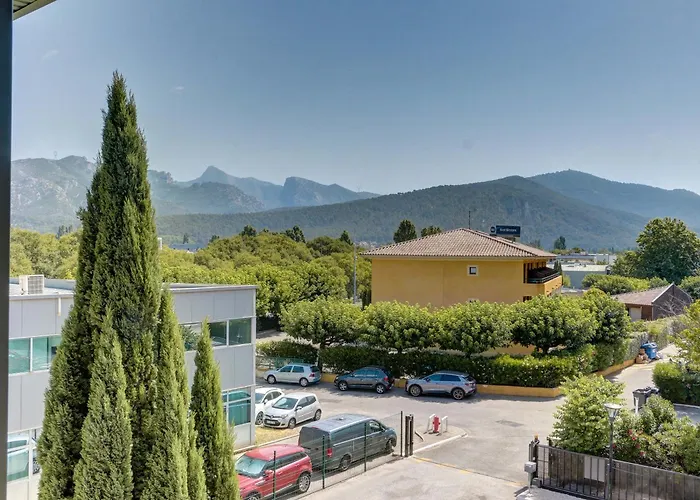 B&B Hotel Aubagne Gemenos